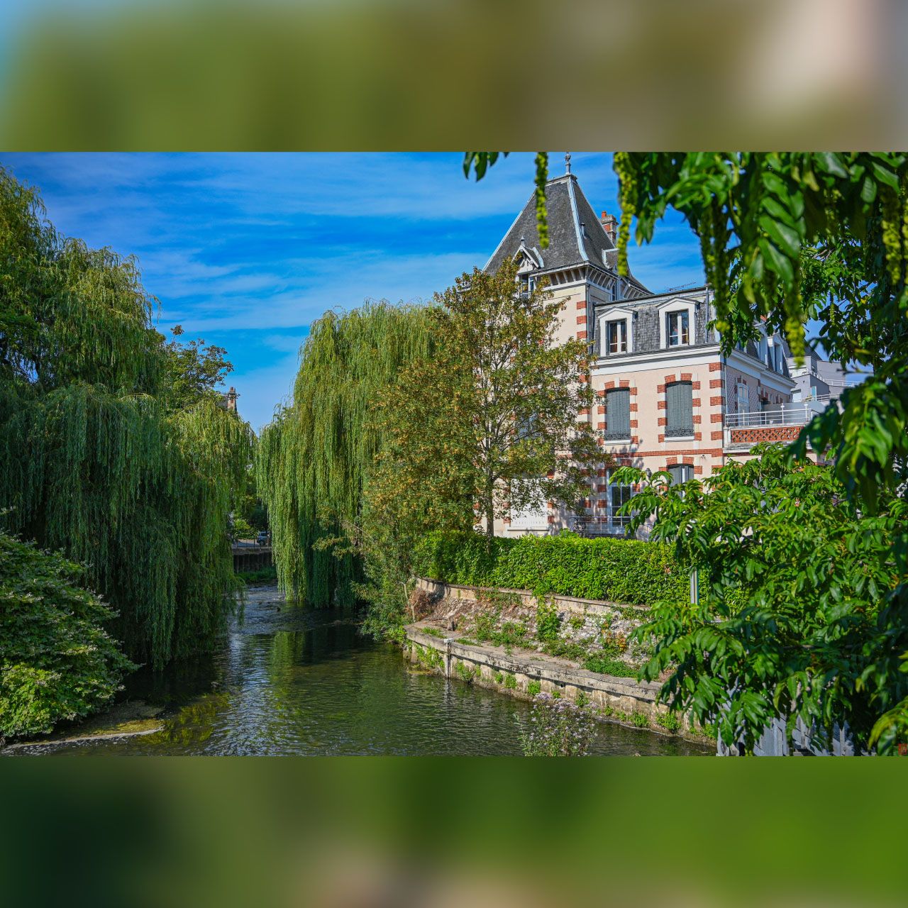 Bourges