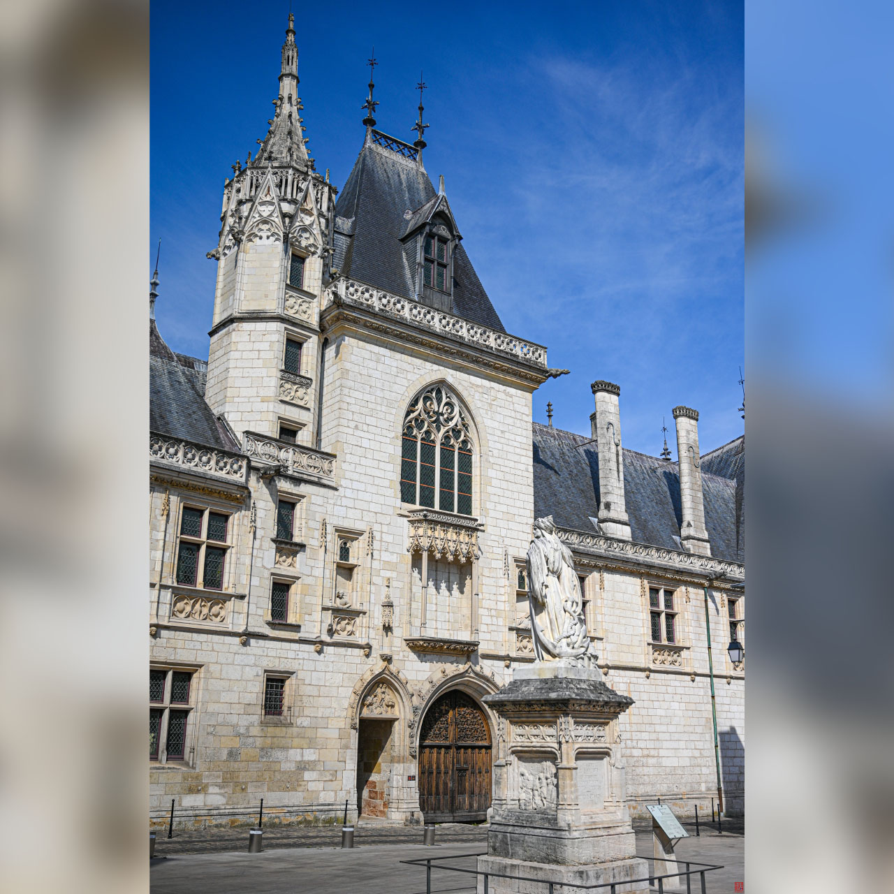 Bourges