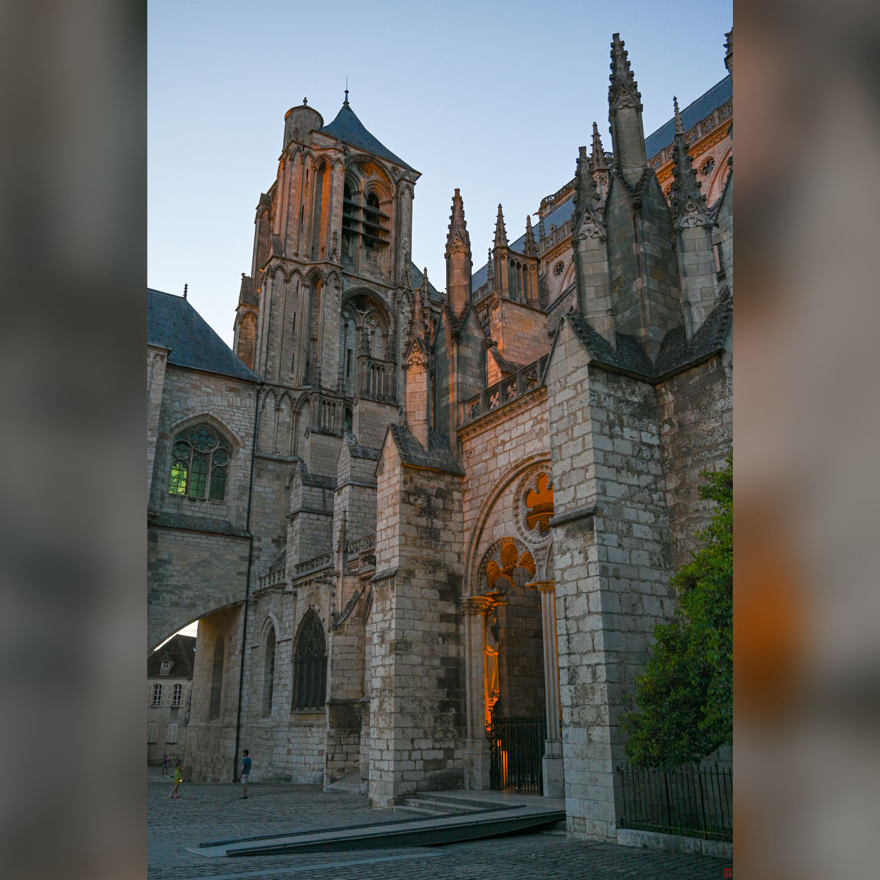 Bourges