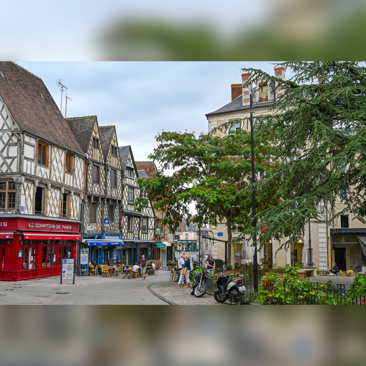 Bourges